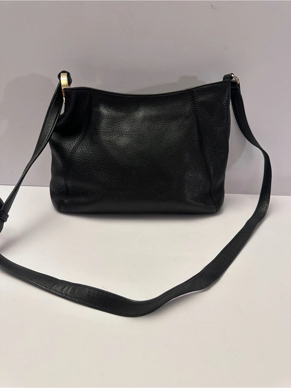 MICHAEL KORS PEBBLED LEATHER • CROSSBODY CLASSIC W/ADJUSTABLE STRAPS PRELOVED
